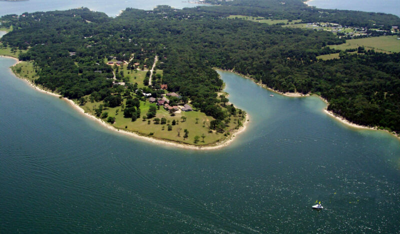 Lake Texoma from the Texas side shoreline